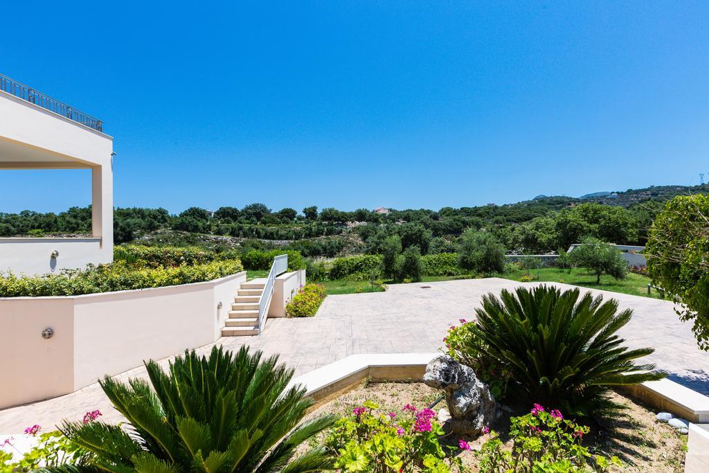 Deluxe Villa Ianthos - Outdoor Hot Tub & Kids Pool Gállos Eksteriør billede