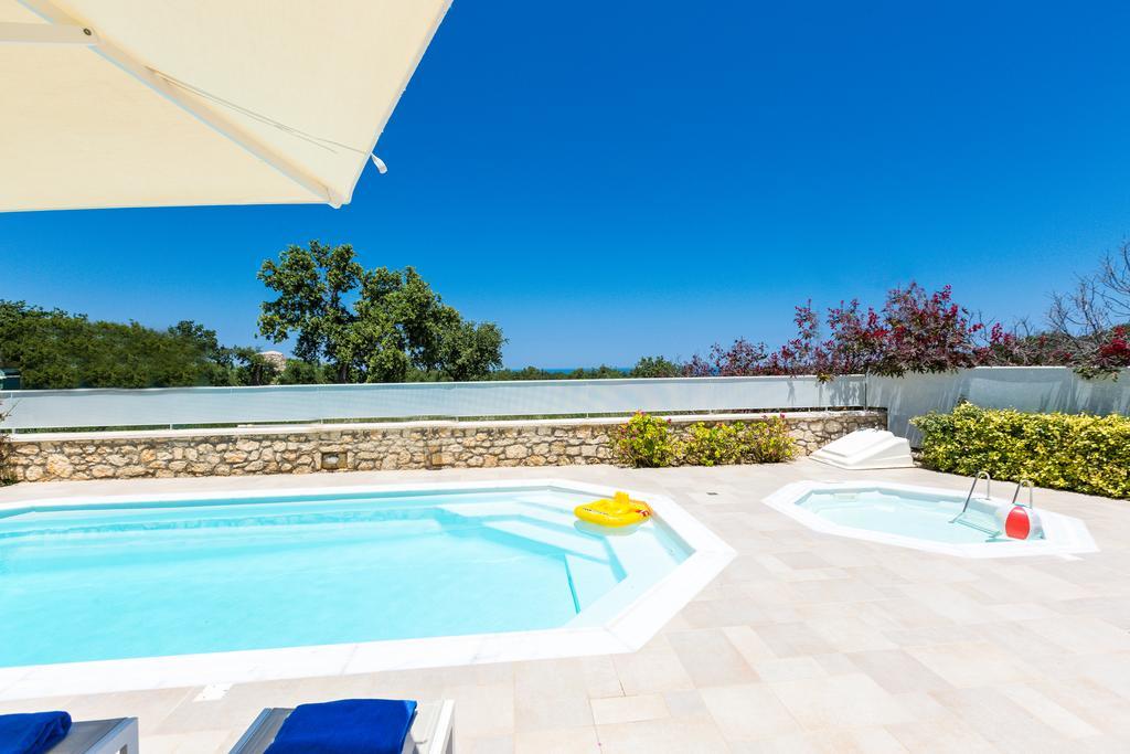 Deluxe Villa Ianthos - Outdoor Hot Tub & Kids Pool Gállos Eksteriør billede
